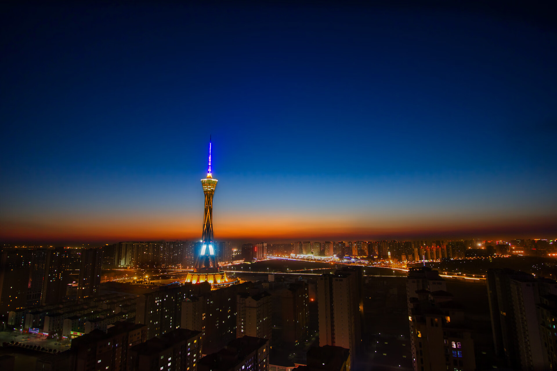 博洛尼亚阵地推进打出层次进攻节奏,博洛尼亚位置