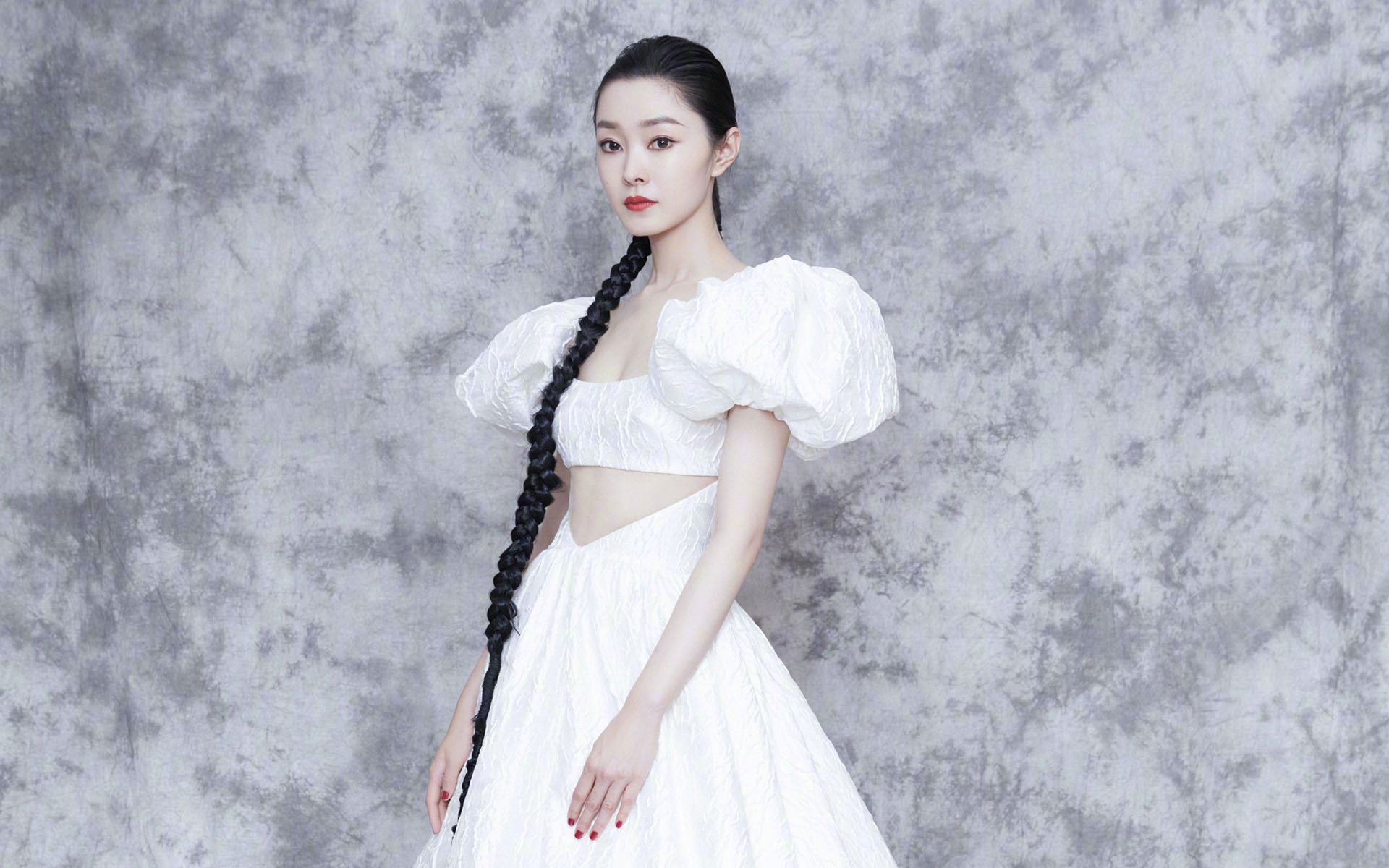 城市联赛引入新技术裁判辅助系统提升判罚准确性与公信力