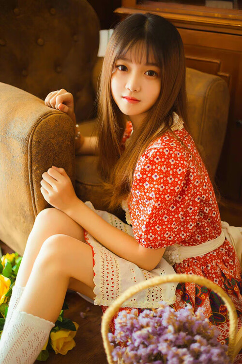 女子足球注重身体对抗训练提升整体抗压水平，女子足球运动